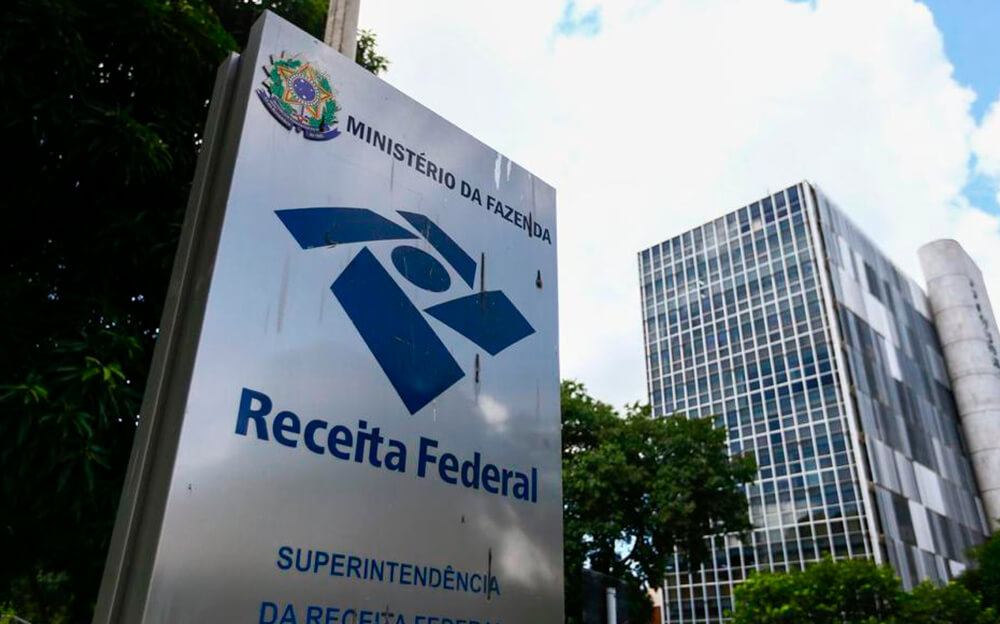 CANDIDATOS DENUNCIAM DIVERSAS IRREGULARIDADES NO CONCURSO DA RECEITA FEDERAL